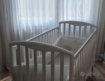 Lettino con sponde pali