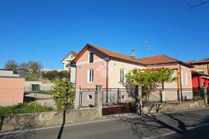 CASA INDIPENDENTE A IVREA