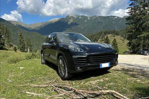Porsche cayenne Approved