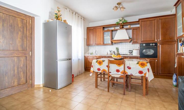 CASA SEMINDIPENDENTE A RIETI