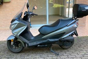 SUZUKI BURGAM 200