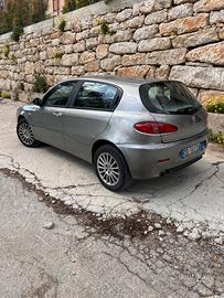 Alfa Romeo 147