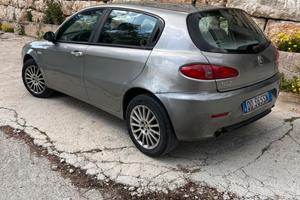 Alfa Romeo 147