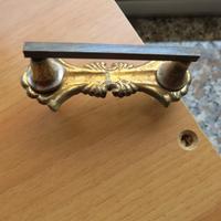 Vecchia maniglia in ferro piastrina in ottone -