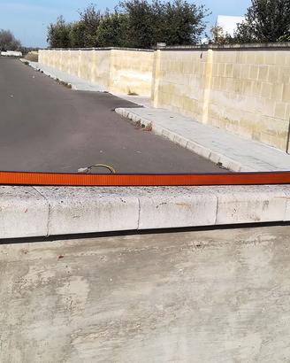 Barra arancio cofano baule Alfa 75