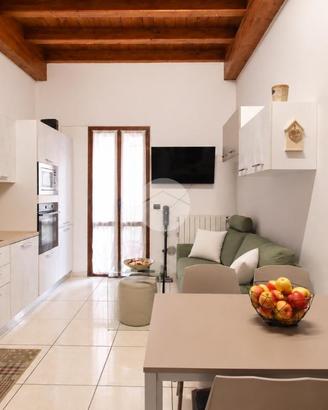 2 LOCALI A BERNAREGGIO
