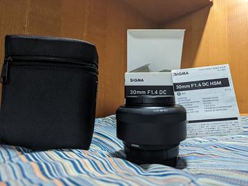 Obiettivo Sigma 30 mm F 1.4 DC ART per Canon ef-s