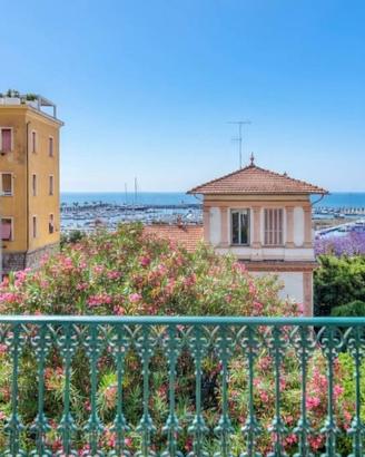Villa di 467 m² con più di 5 locali e box auto dop