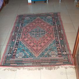 tappeto mediorientale vintage
