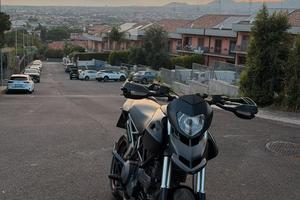 Ducati Hypermotard 796