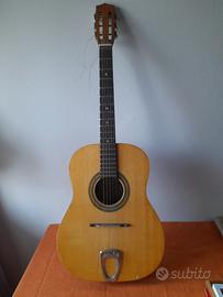chitarra acustica