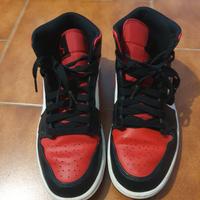 Nike air Jordan 1 mid White black red