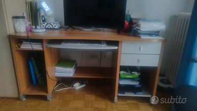 scrivania 