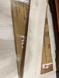 Pavimento PVC autoadesivo