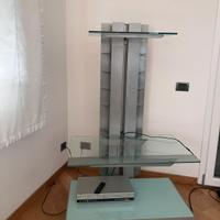 supporto per TV con ruote