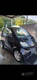 smart 700 fortwo Cabrio 2001 - motore ok 