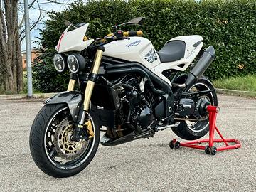 Triumph speed triple 1050