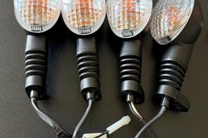 Coppia frecce Triumph