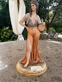 Scultura Capodimonte “LA GITANA” di Bruno Merli