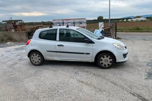 Renault Clino 1.5 turbo diesel, autocarro