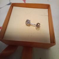 orecchino uomo oro bianco e brillante 0.30