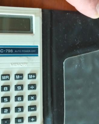 Calcolatrice elettronica tascabile vintage Casio L