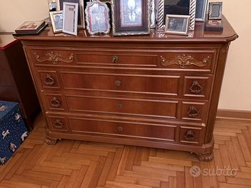 Comò in legno