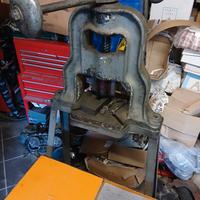 pressa manuale per officina 