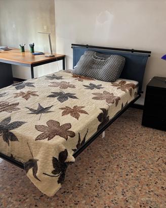 Letto con materasso una piazza  e mezza