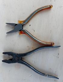 Coppia di pinze  da lavoro