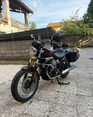 Moto Guzzi Nevada 750 Anniversario