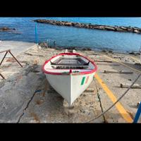 Imbarcazione in legno
