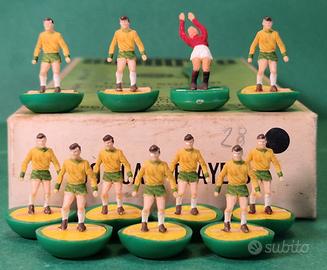 Subbuteo hw Norwich ref 28 basi dux