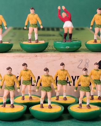 Subbuteo hw Norwich ref 28 basi dux