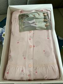 Camicia da  notte rosa,  maniche lunghe, com pizzo