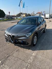 Alfa stelvio 2.2 Q4