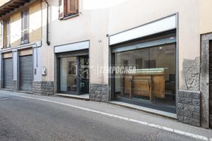 UFFICIO-NEGOZIO IN CENTRO