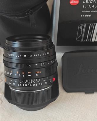 Leica summilux-m 28mm f/1.4 asph