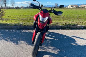 Hypermotard 950