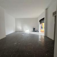 Locale commerciale fronte strada cod. lc089