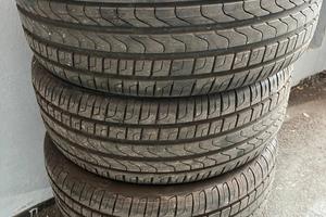 225 45 17 estive Pirelli