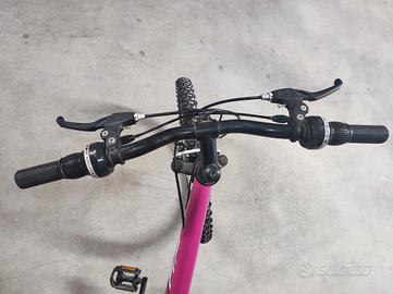 Mountain bike ragazza 