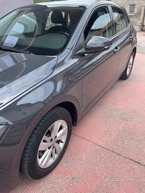 VOLKSWAGEN Polo 5ª serie