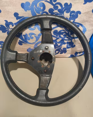 Volante originale Alfa Romeo 75 33 anno 1992