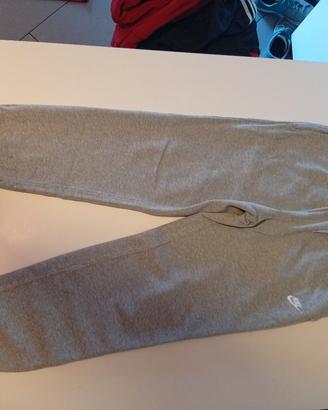 pantaloni lunghi Nike usati pochissimo