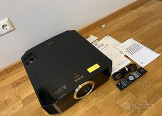 JVC RS500 4K HDR (X7000, X750) projector  			