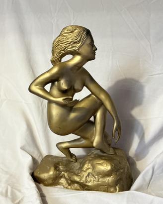 Statue