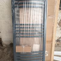 Termoarredo grigio in acciaio 500w 