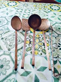set  5 utensili vintage da cucina in rame 