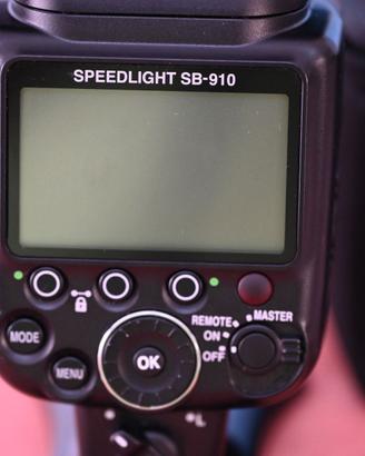 Flash Nikon SB-910